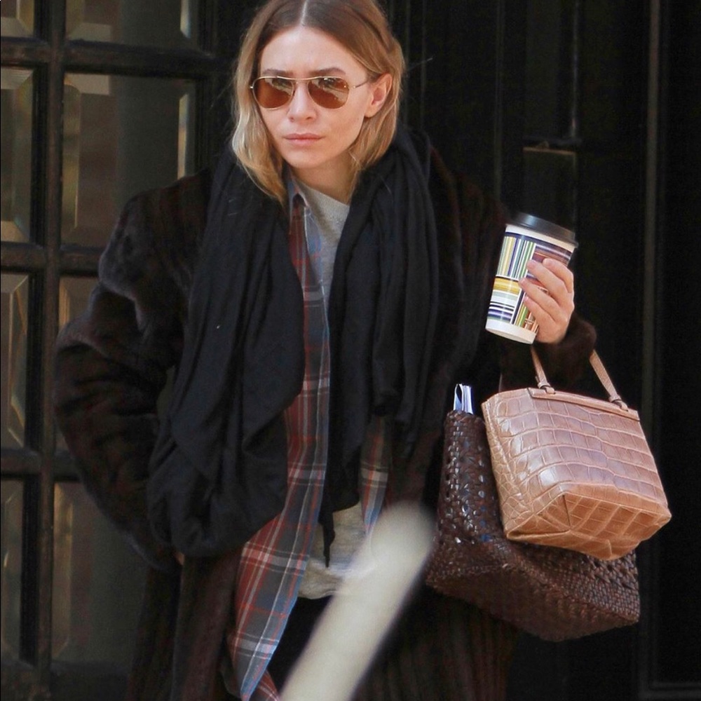 Dragon diffusion cannage tote in Dark Brwn Leather